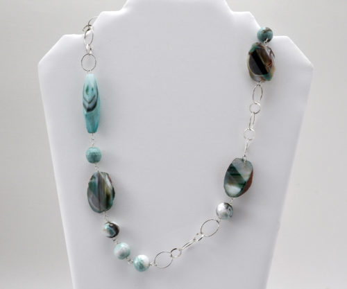 Collar Ágatas Turquesas y Cadena de Plata