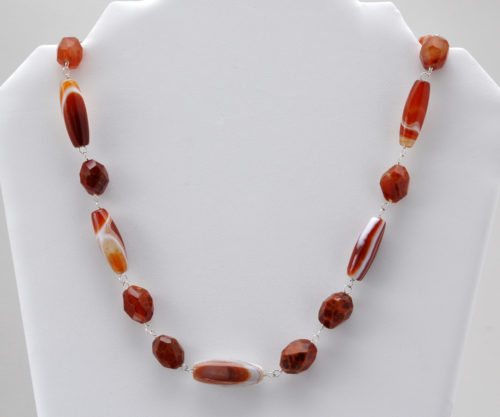 Collar con Ágatas de Fuego y Bandeadas