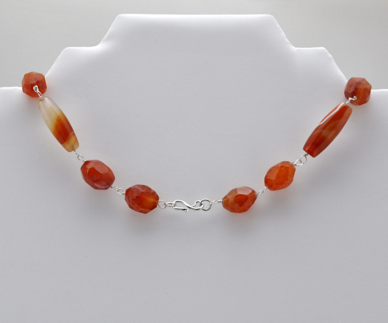 Collar con Ágatas de Fuego y Bandeadas