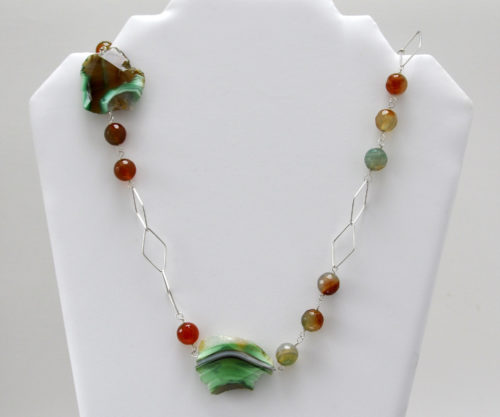 Collar Ágatas Verde - Marrón y Cadena de Plata en Rombos
