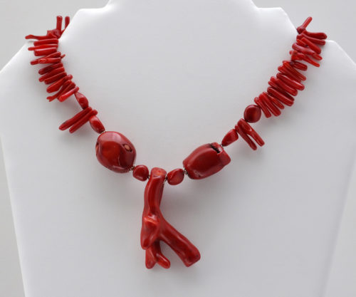 Collares Gargantilla de Coral Rama Central y 2 Bolas