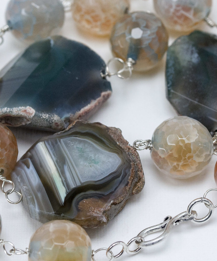 Collar Ágatas Oscuras