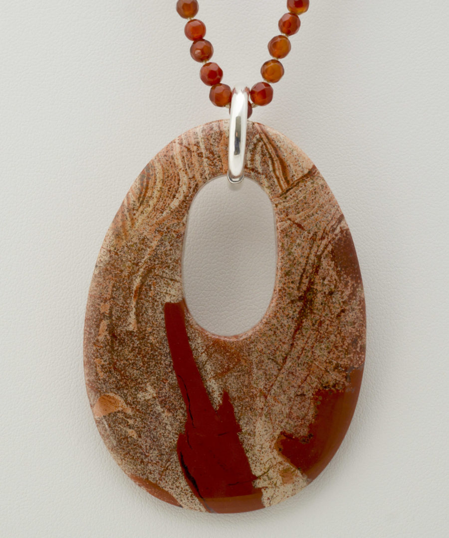 Colgante de Jaspe con Ágatas de Fuego en Plata.